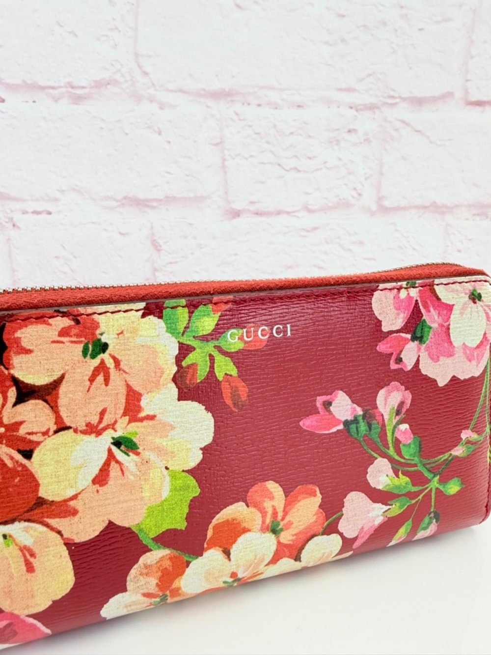 Gucci Blooms Floral Zip-Around Wallet - Red Floral - Picture 3 of 10